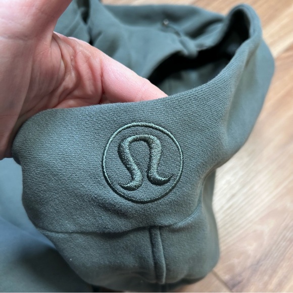 Lululemon Scuba Oversized Half-Zip Hoodie
Forest green XS/s W3DM4S sweatshirt - Picture 4 of 7